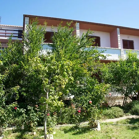 Slavica Apartman *