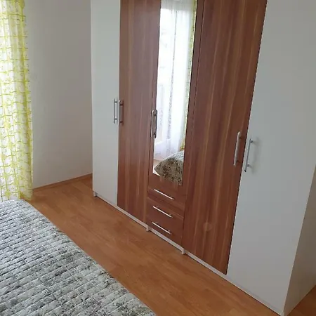 Slavica Apartment *